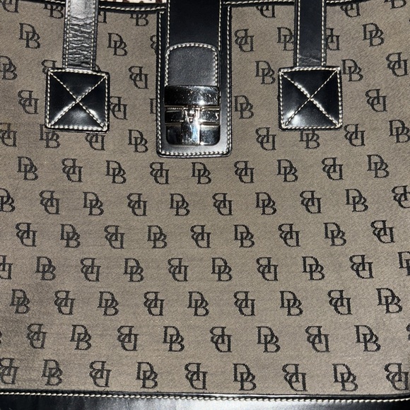 Dooney & Bourke - Picture 6 of 16